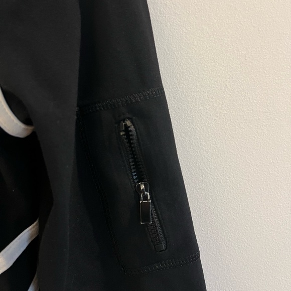 Vintage bebe Contrast Trim Black Yoga Jacket - Picture 3 of 5